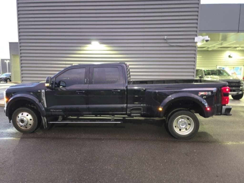 Certified 2023 Ford F-450SD Lariat Truck Crew Cab