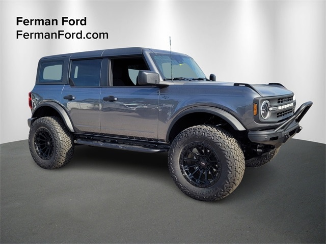 2025 Ford Bronco SUV 