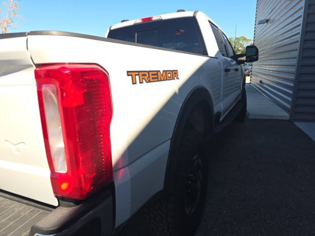 Certified 2024 Ford F-250SD XLT Truck Crew Cab