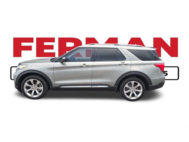 2020 Ford Explorer Platinum's photo