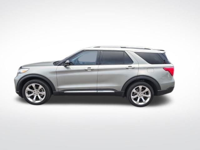 2020 Ford Explorer Platinum's photo