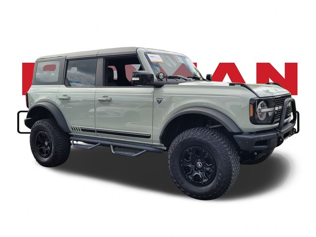 2021 Ford Bronco 4-Door First Edition's photo