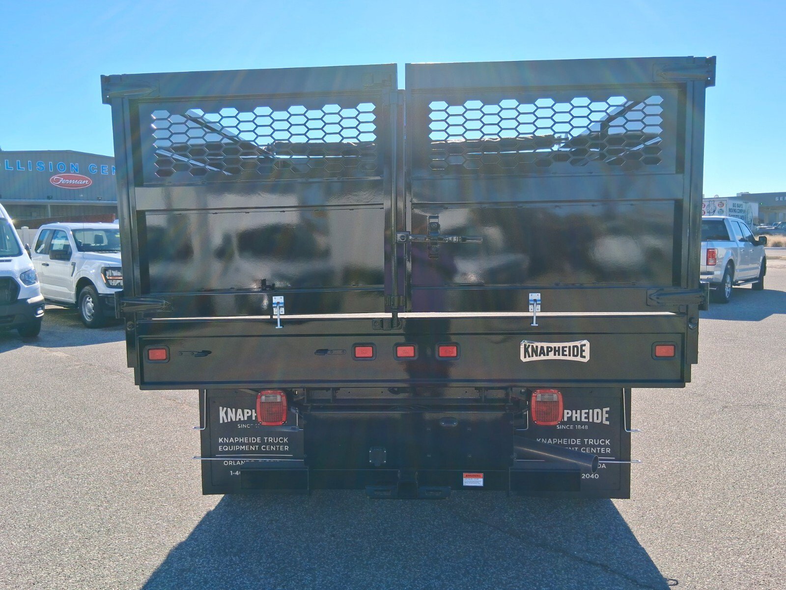 2025 Ford F-450 Super Duty Chassis Cab XL - Photo 7