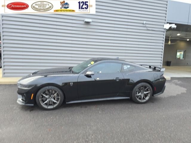 2024 Ford Mustang Dark Horse's photo