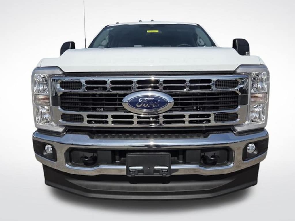 New 2026 Ford F-350SD XL Truck Crew Cab