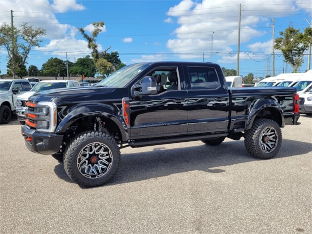 New 2026 Ford F-250SD Lariat Truck Crew Cab