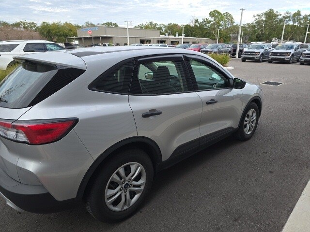 2020 Ford Escape S photo 4