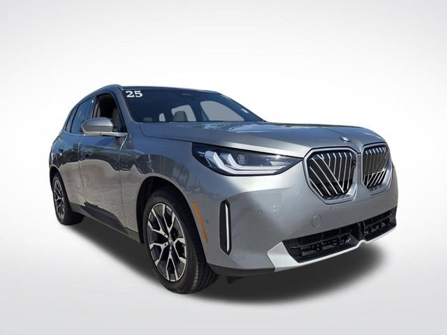 2025 BMW X3 30 XDRIVE's photo
