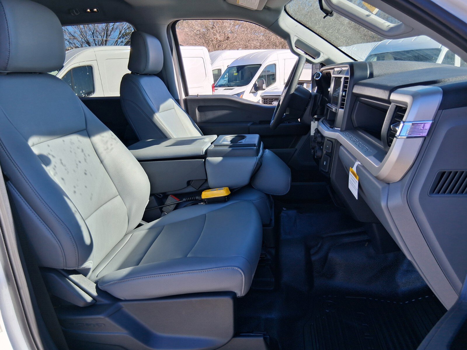 2025 Ford F-450 Super Duty Chassis Cab XL - Photo 17