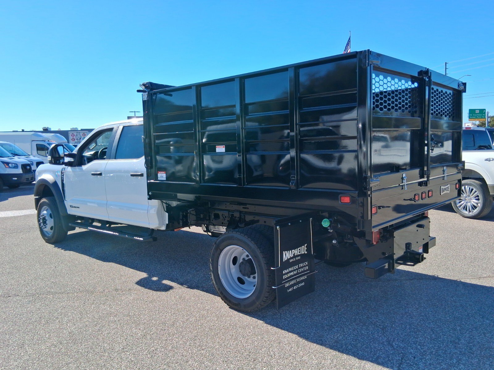 2025 Ford F-450 Super Duty Chassis Cab XL - Photo 6