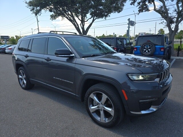 2021 Jeep Grand Cherokee Limited photo 2