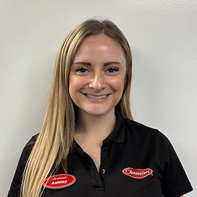 Staff member Ashley Simpson from ID_0056e339c05b
