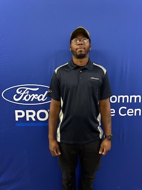 Staff member Leareis Riley from ID_7080f5b473d7