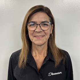 Staff member Shelly Krolikowski from ID_0056e339c05b