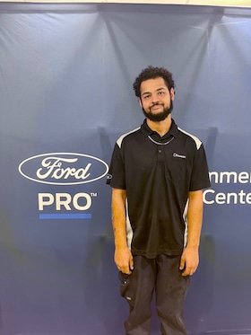 Staff member Mariano Ortiz from ID_7080f5b473d7