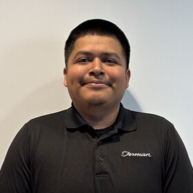 Staff member Alex Ambrosio from ID_3335fe88e3f7