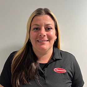 Staff member Angela Dean from ID_7080f5b473d7