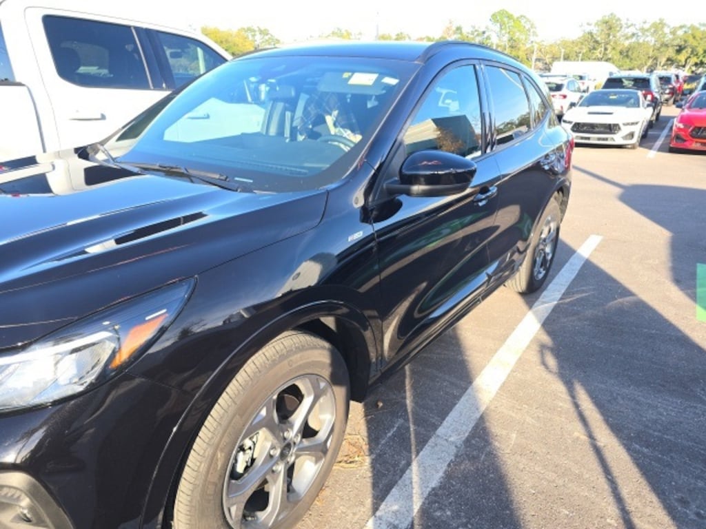 Used 2024 Ford Escape ST-Line Select SUV