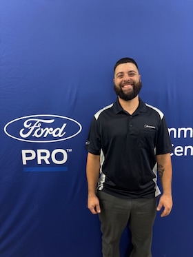 Staff member Luis Ronda from ID_7080f5b473d7