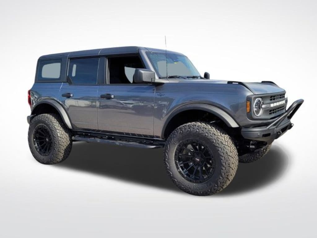 New 2025 Ford Bronco Base SUV