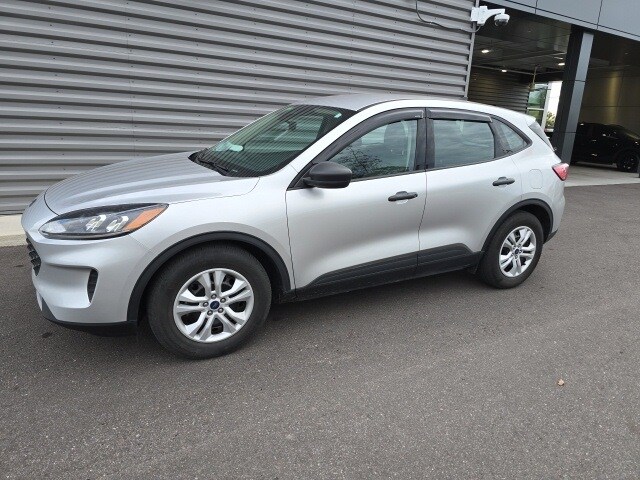 2020 Ford Escape S photo 2