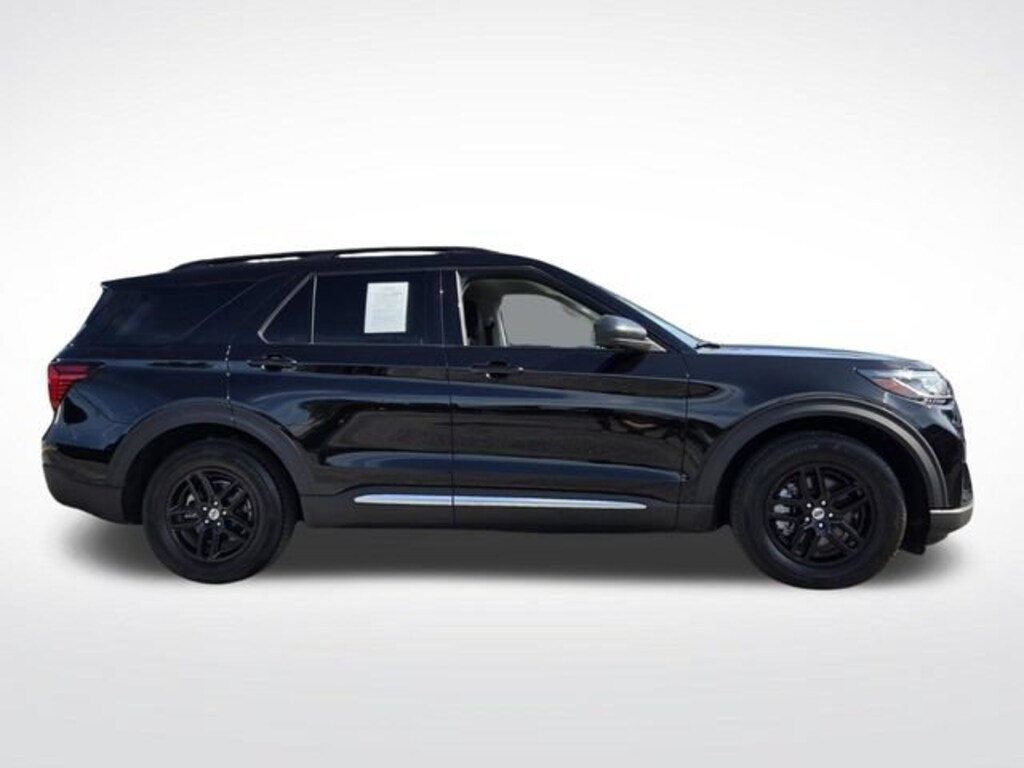 Used 2025 Ford Explorer Active SUV
