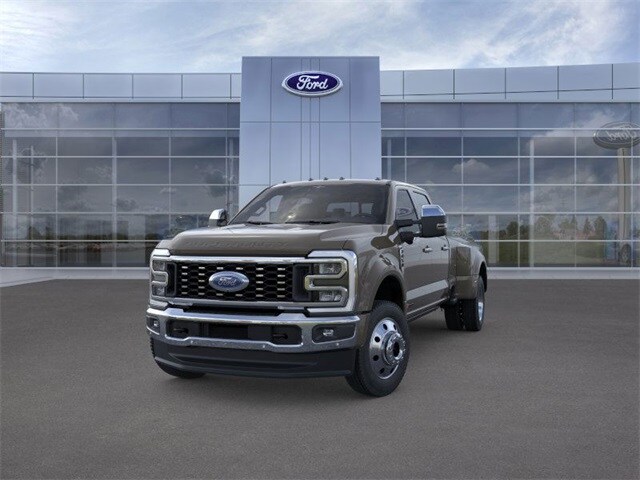 2026 Ford F-450 King Ranch photo 2