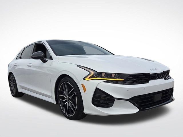 2022 Kia Optima GT FWD's photo