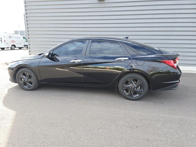 2023 Hyundai Elantra Blue