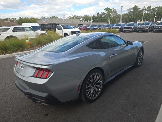 2025 Ford Mustang GT Premium photo 4