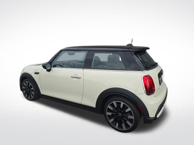 2023 MINI 3 Door S's photo