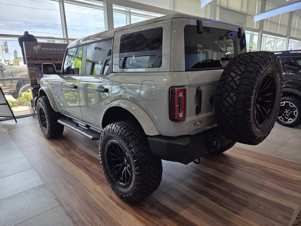 New 2026 Ford Bronco Outer Banks SUV