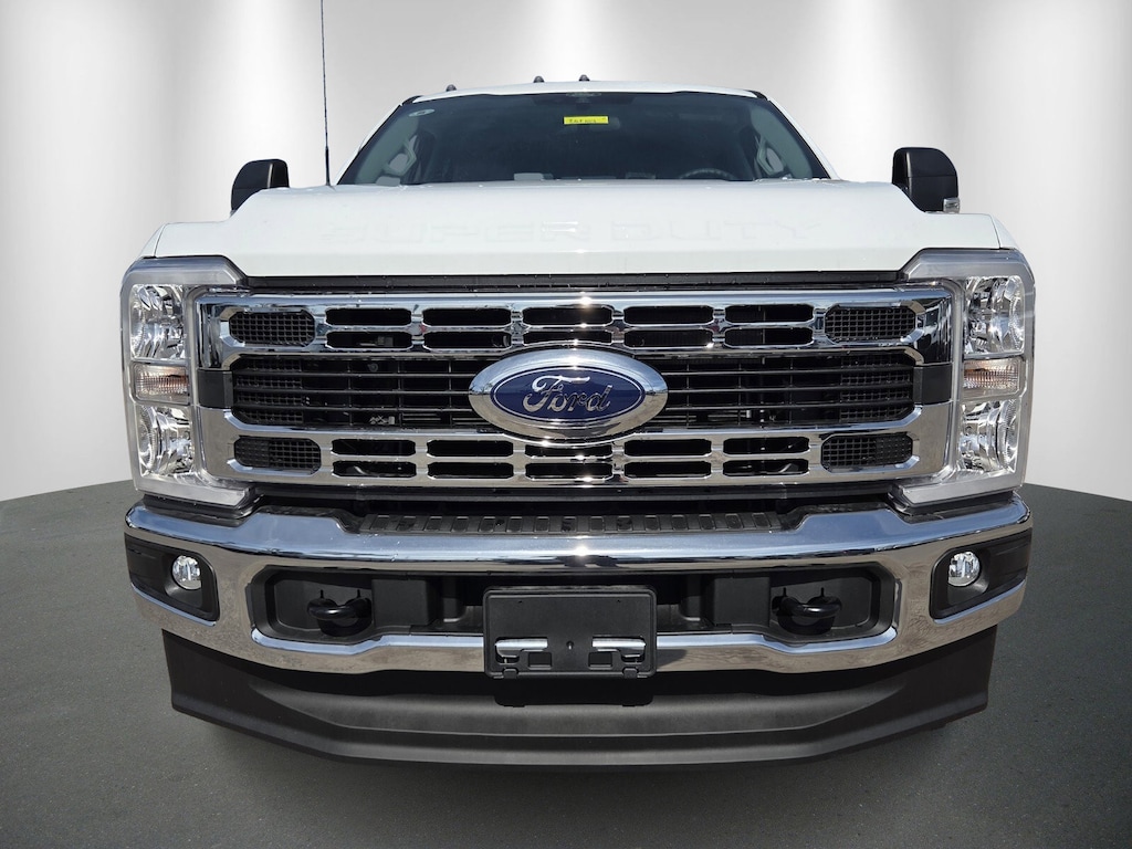 New 2026 Ford F-350SD XL Truck Crew Cab