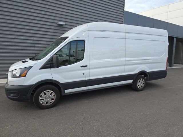 2023 Ford Transit photo 2