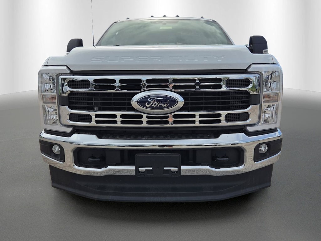 New 2026 Ford F-350SD XL Truck Crew Cab