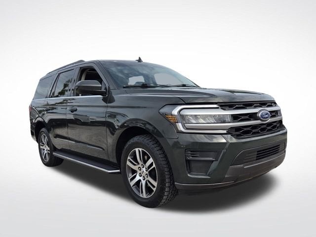 2022 Ford Expedition XLT's photo