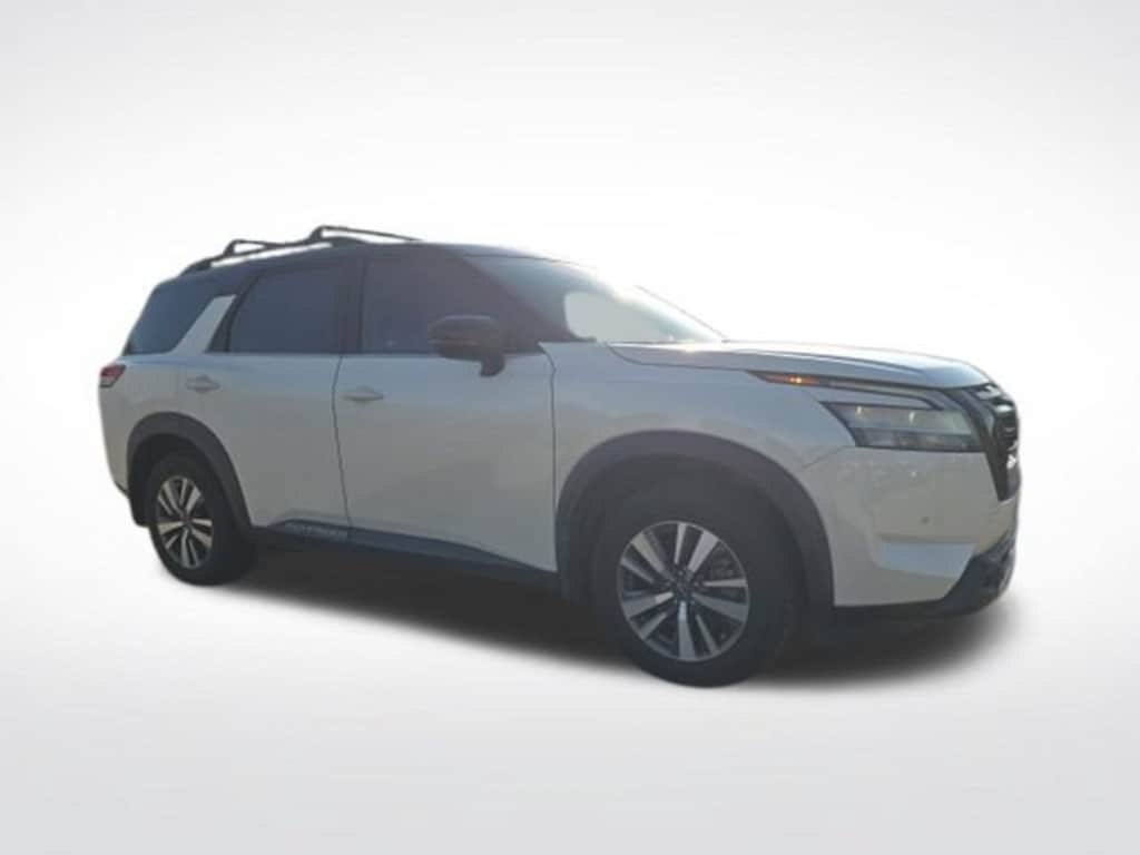 Certified 2024 Nissan Pathfinder SL SUV