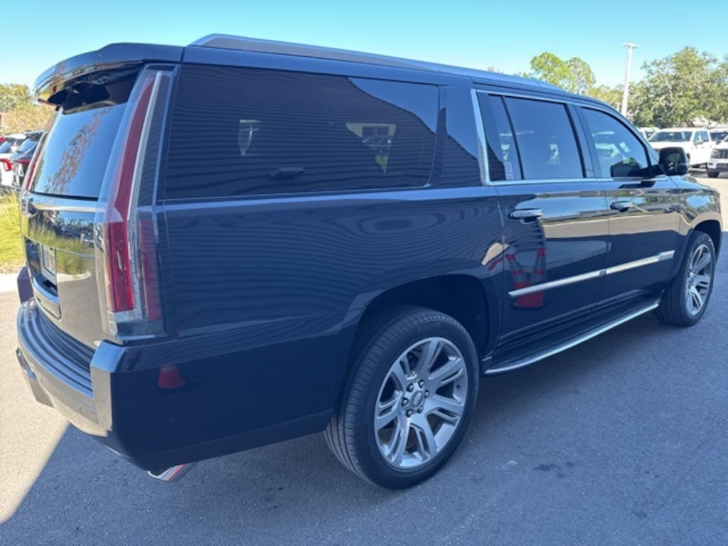 Used 2019 Cadillac Escalade ESV Premium SUV