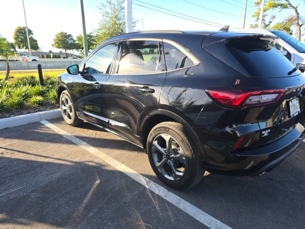 Used 2024 Ford Escape ST-Line Select SUV