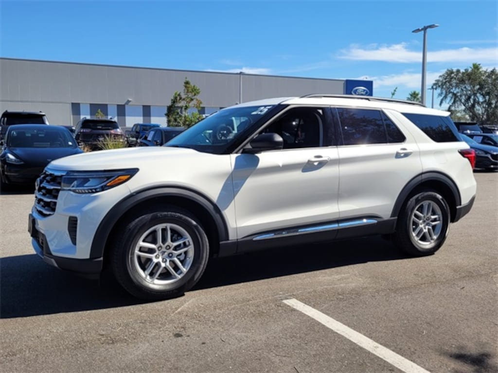 Certified 2025 Ford Explorer Active SUV