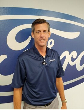 Staff member John McVay from ID_3335fe88e3f7