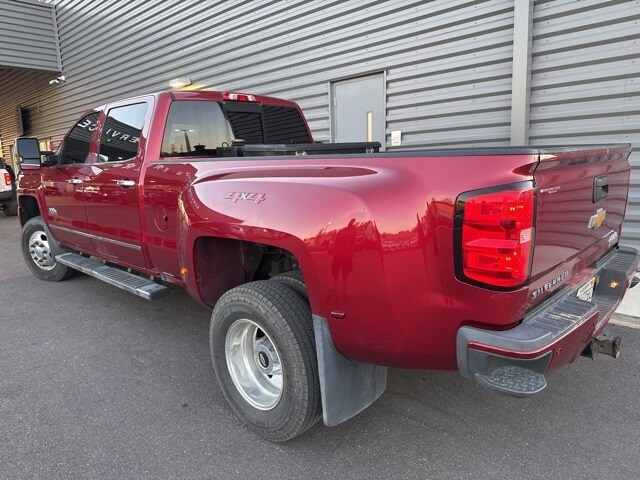 2019 Chevrolet Silverado 3500HD High Country photo 2