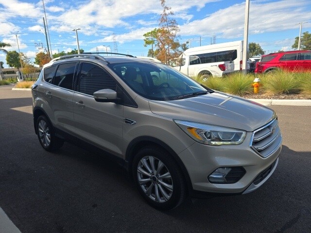 2017 Ford Escape Titanium photo 3