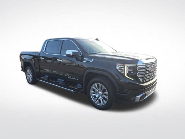 2022 GMC Sierra 2WD Crew Cab Short Box Denali's photo