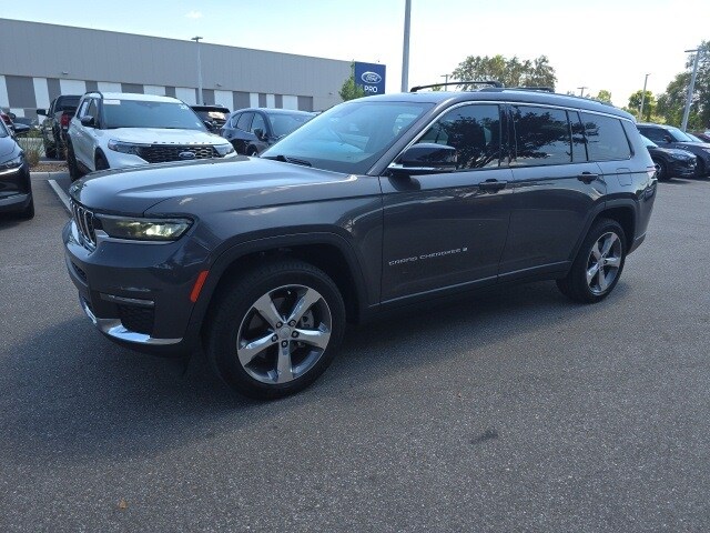 2021 Jeep Grand Cherokee Limited photo 3