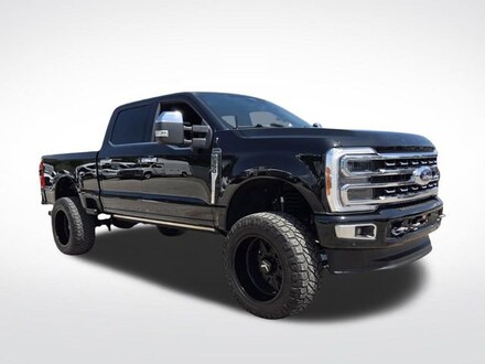 2023 Ford F-350SD Platinum Truck Crew Cab
