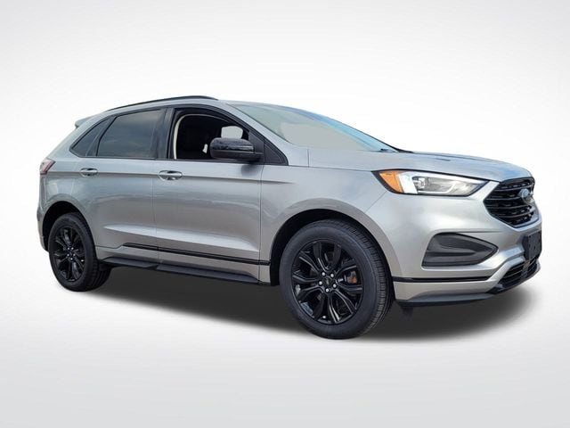 2023 Ford Edge SE's photo