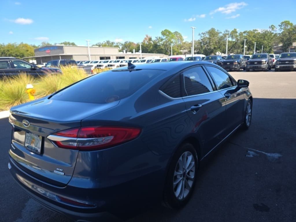 Used 2019 Ford Fusion SE Sedan