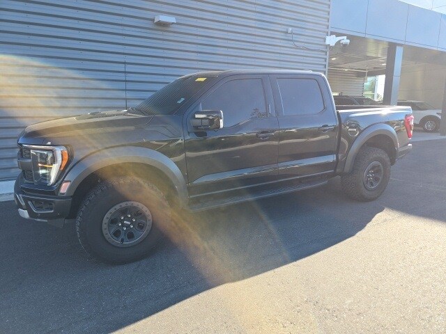 2023 Ford F-150 Raptor photo 2