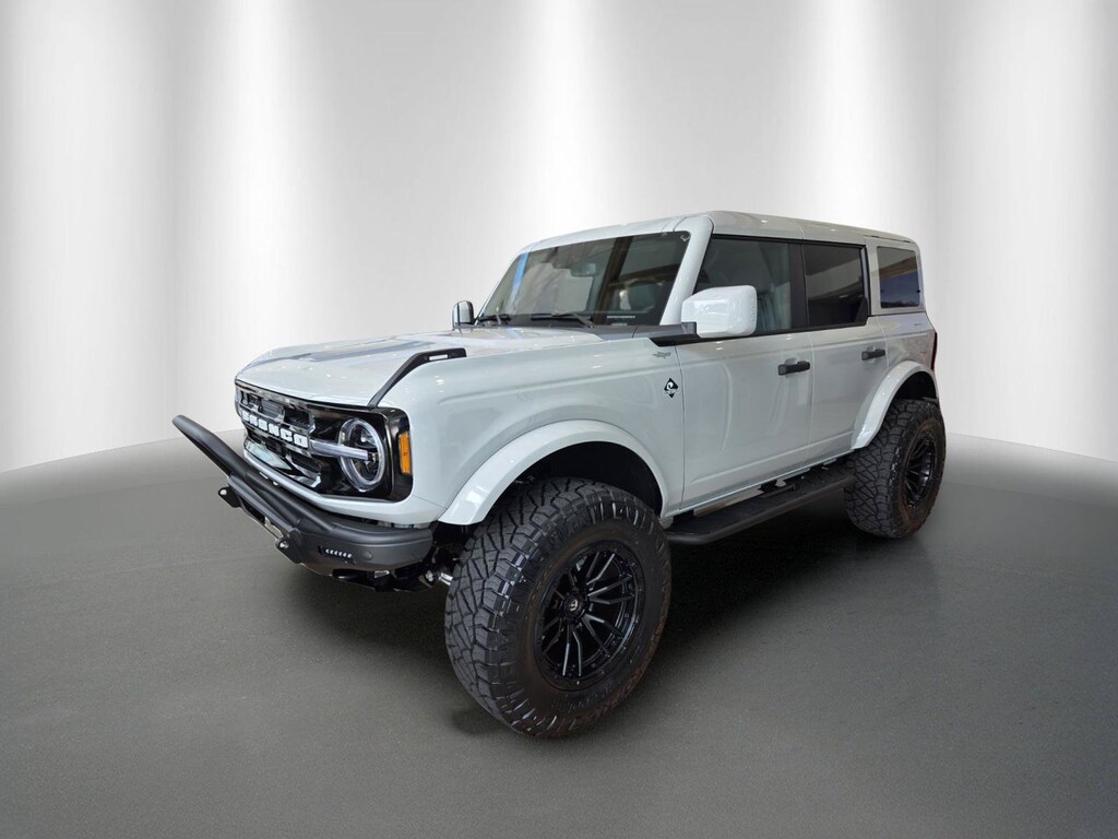 New 2026 Ford Bronco Outer Banks SUV